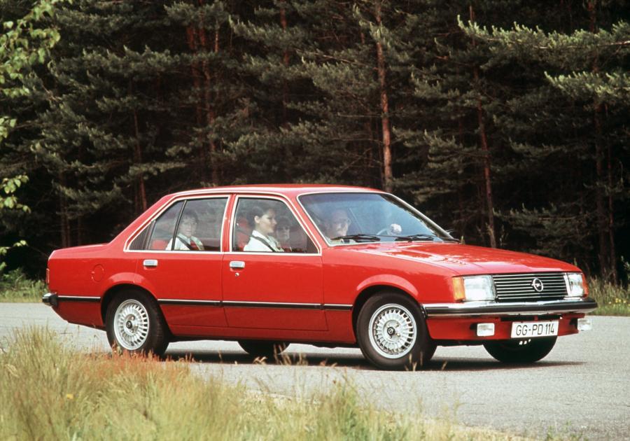  Opel Rekord 1977 года  (фото 1 из 17)